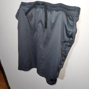 UA Youth Heatware Gray Shorts (Large  - 10/12)